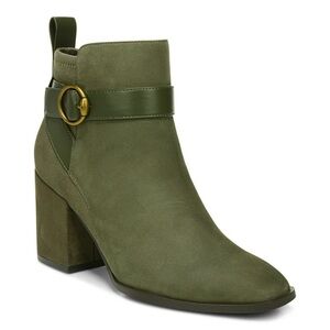 Vionic Tenley Green Heeled Bootie 7.5 m